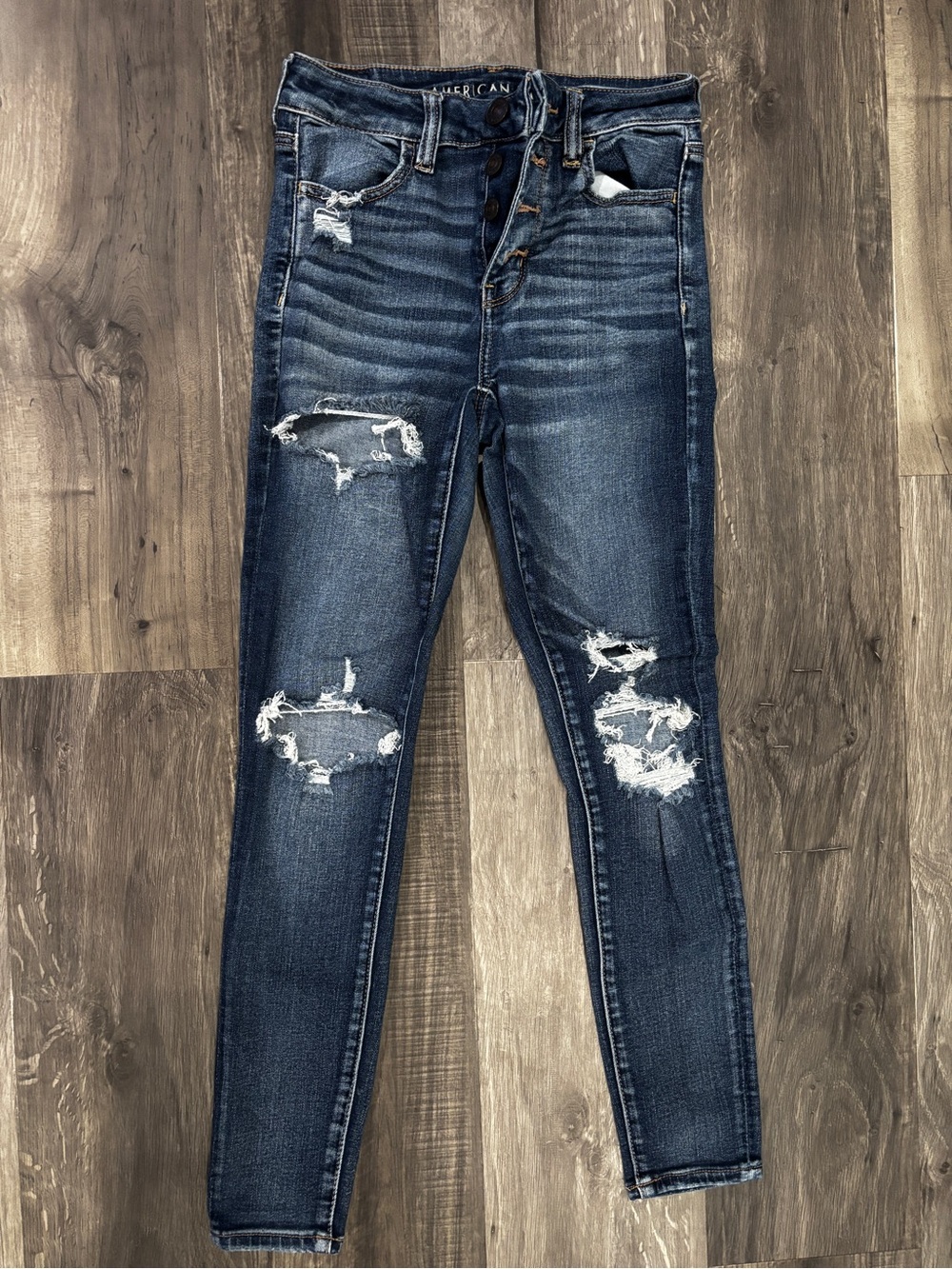 American Eagle Outfitters Dark Blue Distressed Skinny Jeans size 4 short